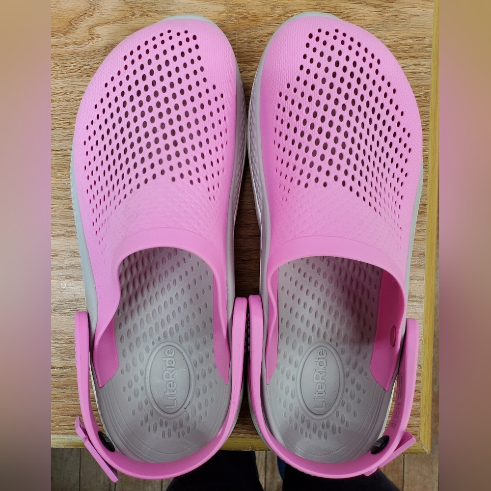 Croc LiteRide Pink Women's Size 8